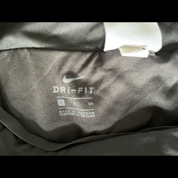 Nike Women’s Running Shorts 3” inseam. Size small. - Picture 3 of 3